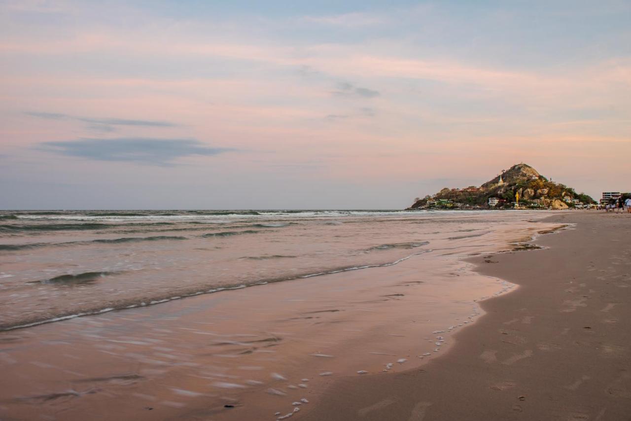 Baan Kangmung Hua Hin On The Beach Extérieur photo